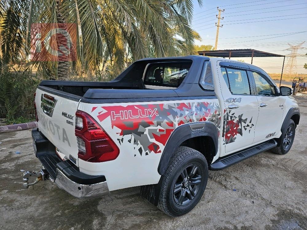 تۆیۆتا هایلۆکس